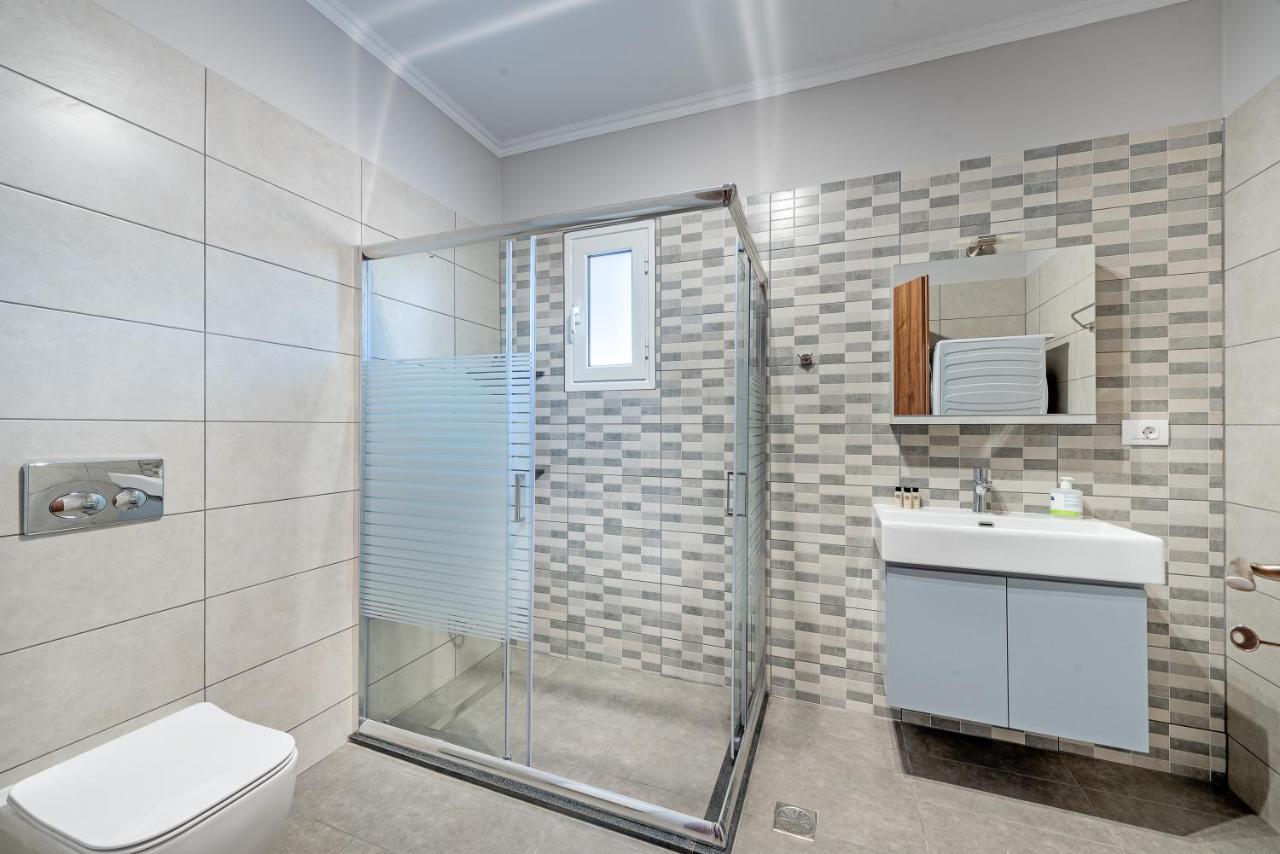 Waterway Luxury Residence-Apartment 1 Razata Bagian luar foto